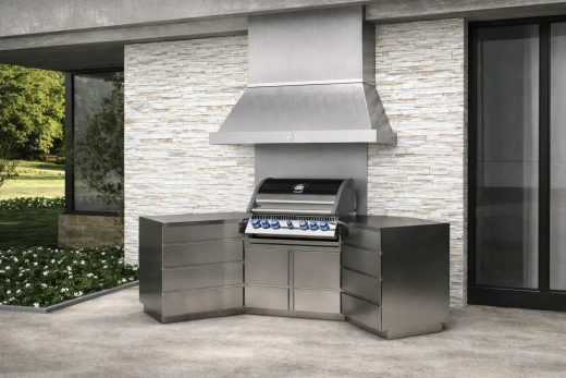Уличная BBQ кухня Зетта с газовым грилем и вытяжкой